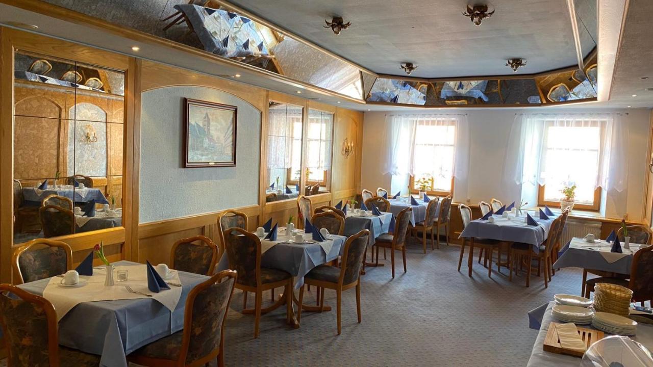 Hotel Goldener Loewe Zeulenroda-Triebes エクステリア 写真